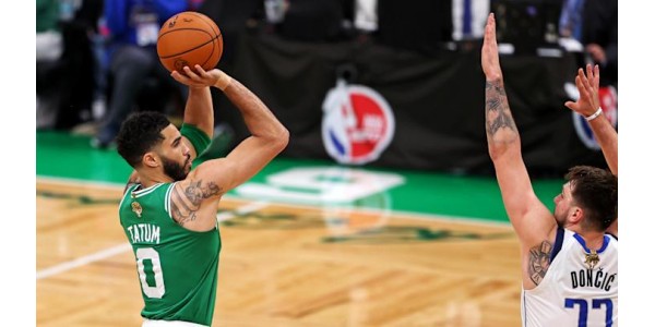 Jayson Tatum kümmert sich nicht um die verbalen Angriffe der Außenwelt